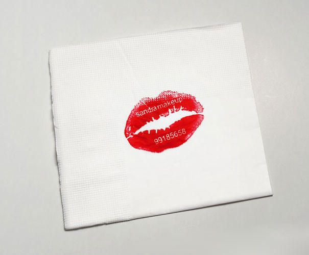 rouge à lèvres - 25 designs créatifs pour des cartes de visite originales